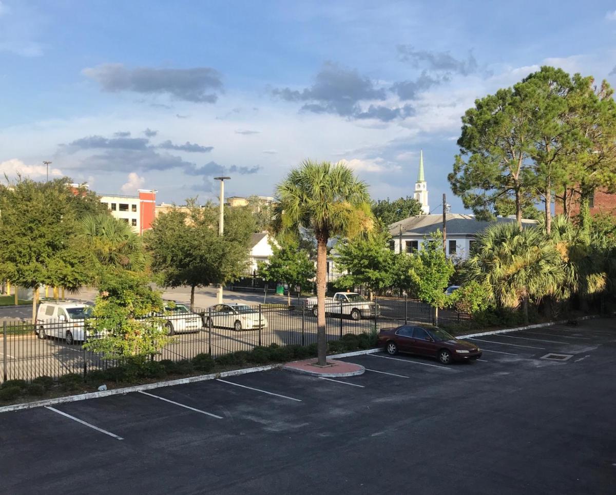 Popular attractions Area Nearby Property